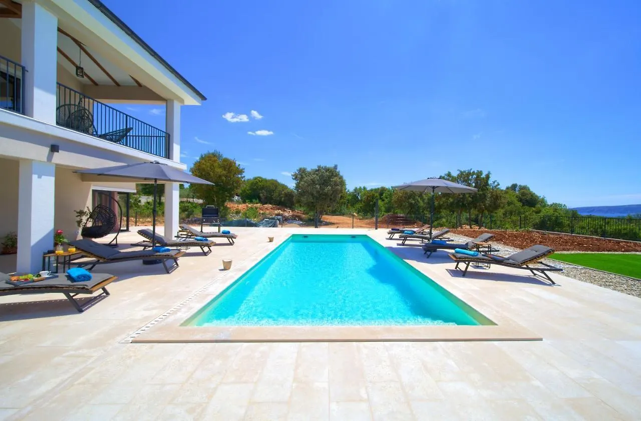 Villa Magnifica With Pool Pinezici  Pinezici (Krk)