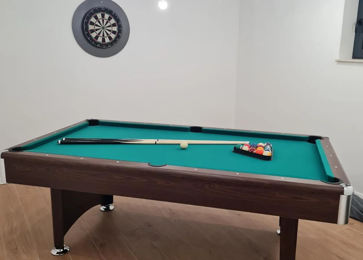 Villa Magnifica With Pool Pinezici